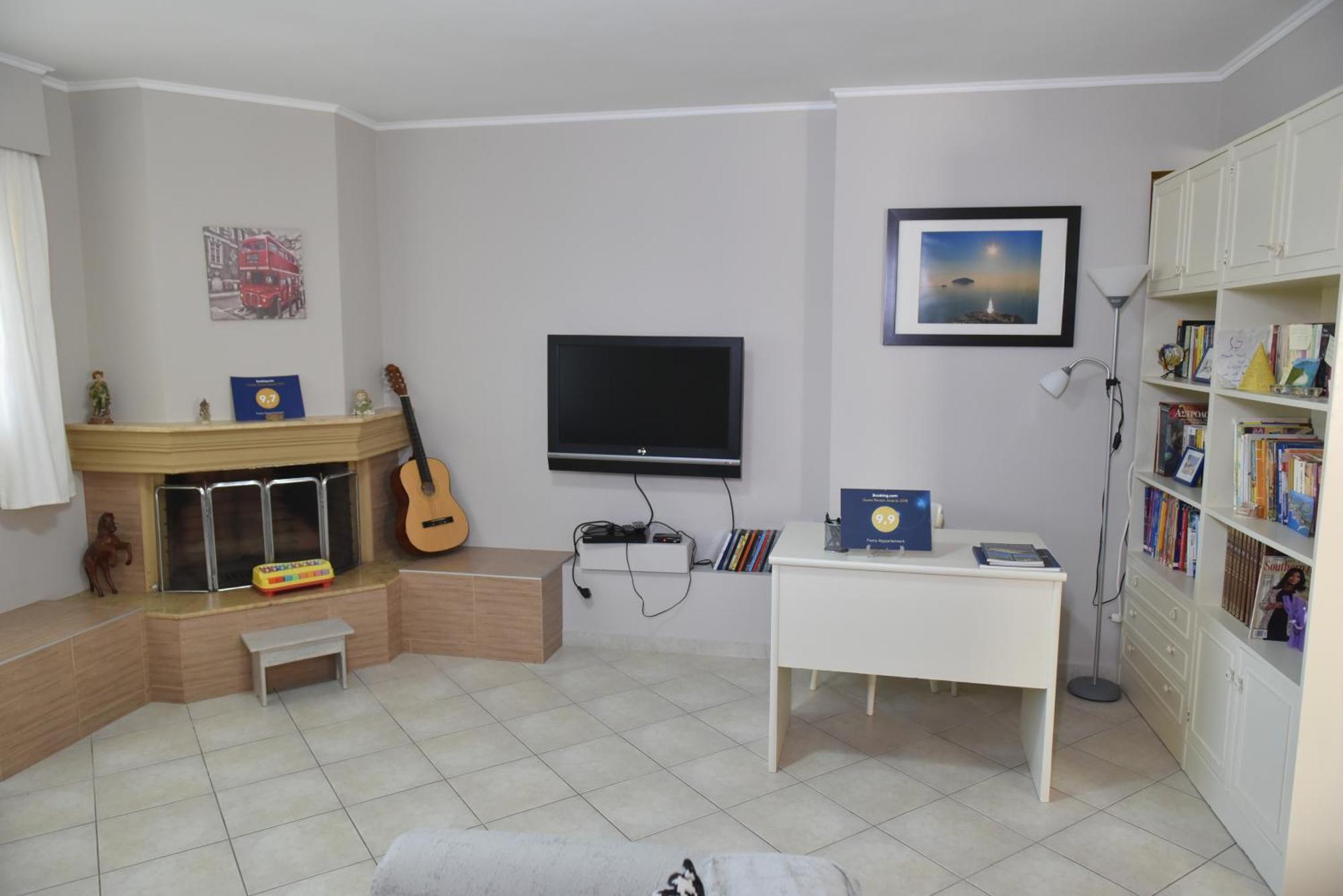 Fanis Apartment Lechaio Exterior foto