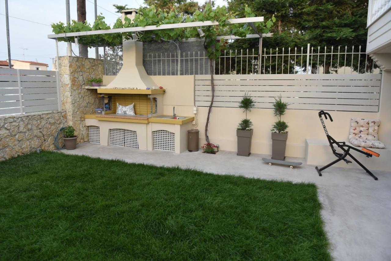 Fanis Apartment Lechaio Exterior foto
